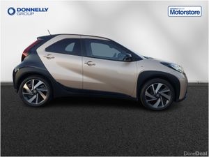 Toyota Aygo X Hatchback Exclusive - Image 4