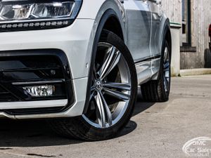 2019 VOLKSWAGEN TIGUAN R-LINE PAN ROOF - Image 2