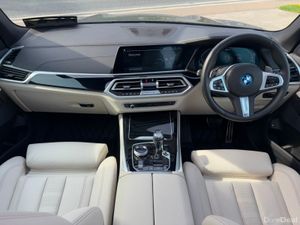 BMW X5 XDRIVE 45E MSPORT SUNROOF HUGE SPEC - Image 2