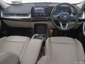 BMW iX1 xDrive30 xLine - Image 4
