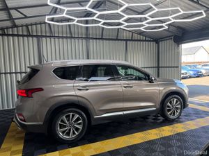 Hyundai Santa Fe 2020 Executive Plus 7 Seater - Image 4