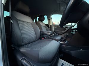 Volkswagen Polo 1.2 TSI AUTO COMFORT-  REVERSE CAM - Image 3