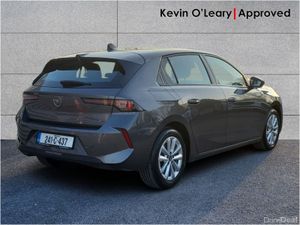 Opel Astra SC 1.2 Turbo 110PS Petrol 6 Speed - Image 3