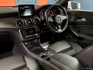 2017 Mercedes-Benz CLA 220 4-Matic 2.0 Petrol Auto - Image 4