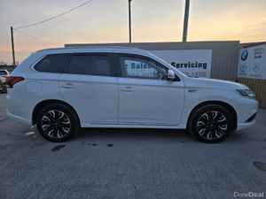 171 Mitsubishi Outlander PHEV 2.0L MIVEC 4WD - Image 3