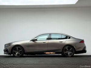 BMW i5 40 M SPORT - Image 4