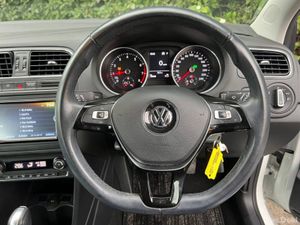 Volkswagen Polo COMFORTLINE 1.2 TSI AUTO // FULL S - Image 4