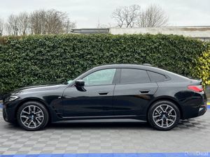 BMW i4 M-SPORT XDRIVE40E // APPLE CARPLAY/ANDROID - Image 3