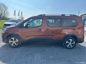 Taxi Spec WAV 212 Rifter GT-Line - Image 4