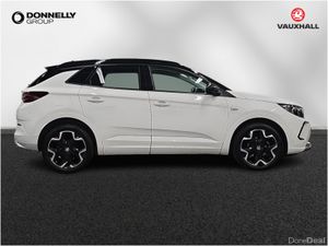Vauxhall Grandland Diesel Hatchback Ultimate - Image 4