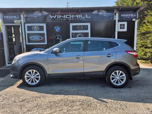 Nissan Qashqai 1.5 DSL SV CONNECT 4DR - Image 3