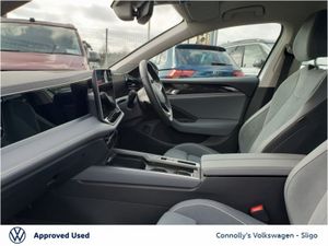 Volkswagen Passat ESTATE LIFE PHEV eTSI - Image 4