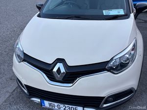 2016 Renault Captur 1.5 dci SIGNATURE - Image 4