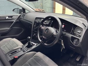 Volkswagen Golf HIGHLINE 1.6 TDI MANUAL 5SPEED 5DR - Image 3