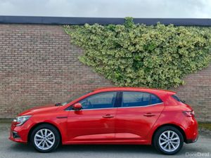Renault Megane PLAY TCE 140 FINANCE AVAILABLE - Image 4