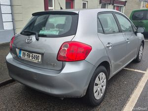 Toyota Auris 2009 1.3 New Nct Android - Image 4