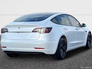 231 Tesla Model 3 Long Range - Image 3