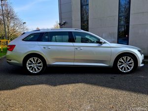 2022 SKODA SUPERB 2.0 TDI STYLE HIGH SPEC COMBI - Image 3