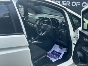 Honda Fit Hybrid - Image 2