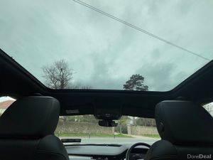 Land Rover Discovery Sport R-DYNAMIC SE P300E GLAS - Image 3