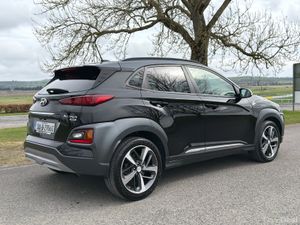 Hyundai KONA 2018 premium 4WD Automatic - Image 4