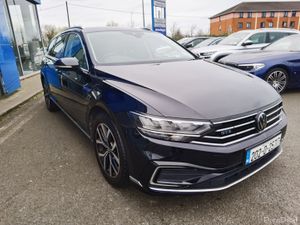 VOLKSWAGEN PASSAT 1.4 GTE ESTATE AUTOMATIC PHEV - Image 4