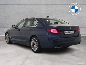 BMW 5-Series 520d SE Saloon - Image 3