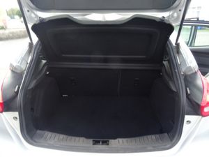 Ford Focus 1.0 5DR ST-LINE - Image 4