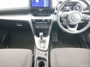 Toyota Yaris Cross 1.5 Hybrid LUNA - Image 4