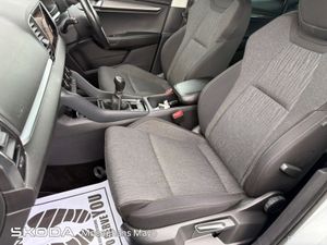 Skoda Karoq STYLE 1.6 TDI 115HP 4DR - Image 4