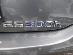 Lexus ES DYNAMICS HYBRID AUTO NCT 5/8/27 - Image 2