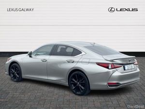 Lexus ES ]F SPORT Auto // Heated Mirrors // Power - Image 2