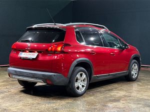 Peugeot 2008 ALLURE EDITION - BLACK HALF LEATHER U - Image 4