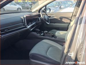 Kia Sportage Anniversary Edition Plug-in Hybrid - Image 3