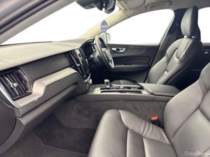 Volvo XC60 B4 CORE *2YR WARRANTY* €145 PER WEEK - Image 3