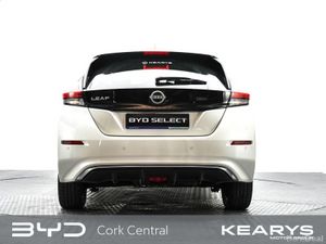 Nissan Leaf SV Premium 40 kWh - Image 3