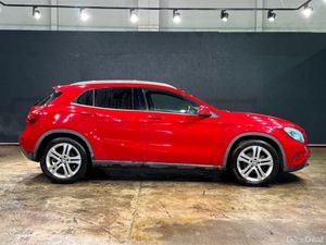 Mercedes-Benz GLA HALF BLACK LEATHER - FACTORY ALL - Image 3