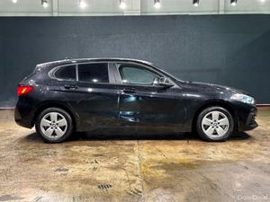 BMW 1-Series 118I 1.5 AUTOMATIC - FACTORY ALLOYS - - Image 3