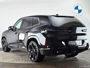 BMW XM 4.4 - Image 2