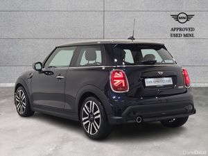 Mini Cooper 3-Door Cooper Exclusive - Image 3