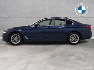 BMW 5-Series 520d SE Saloon - Image 4