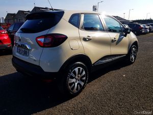 182 RENAULT CAPTUR Low KM Waranty NCT V.Clean - Image 4