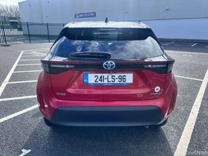 Toyota Yaris Cross HYBRID/PETROL, LUNA SPORT, AUTO - Image 4