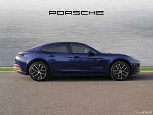 Porsche Panamera 4 E-Hybrid (New) - Image 4