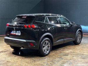 Peugeot 2008 MANUAL 1.2L - REVERSE CAMERA - A/C HE - Image 4