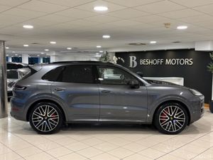 Porsche Cayenne TURBO 4.0 V8 E-HYBRID=HUGE SPEC//L - Image 2