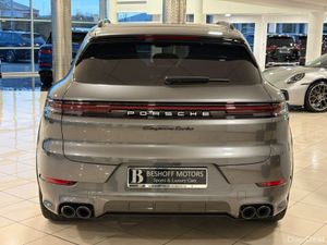 Porsche Cayenne TURBO 4.0 V8 E-HYBRID=HUGE SPEC//L - Image 4