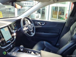 Volvo XC60 T6 Recharge AWD SUN ROOF - Image 3
