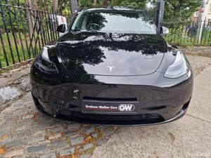 2023 (231) Tesla Model Y AWD Long Range - Image 3