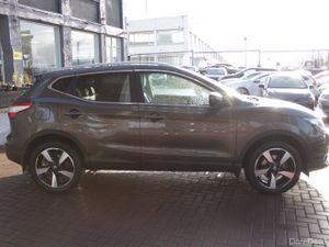 2017 NISSAN QASHQAI 1.2PET SV PREMIUM - Image 3